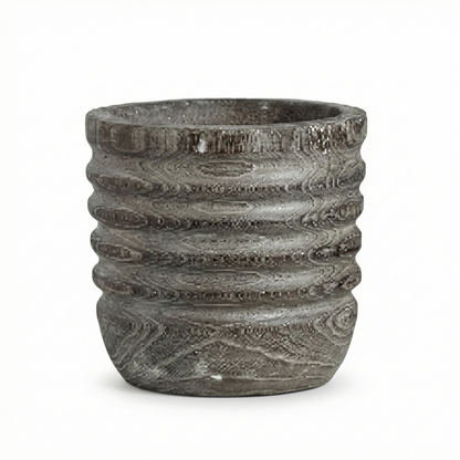 The Threaded Grey Vessel